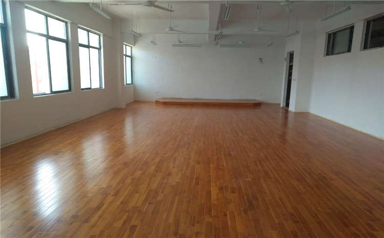 場(chǎng)館籃球館地板直銷