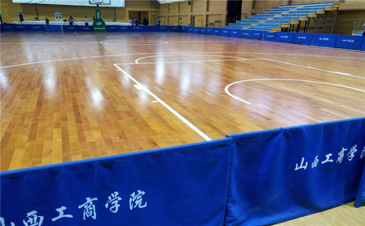 呼和浩特柞木體育場(chǎng)地板廠家電話