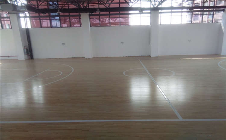 訓練館體育館木地板厚度